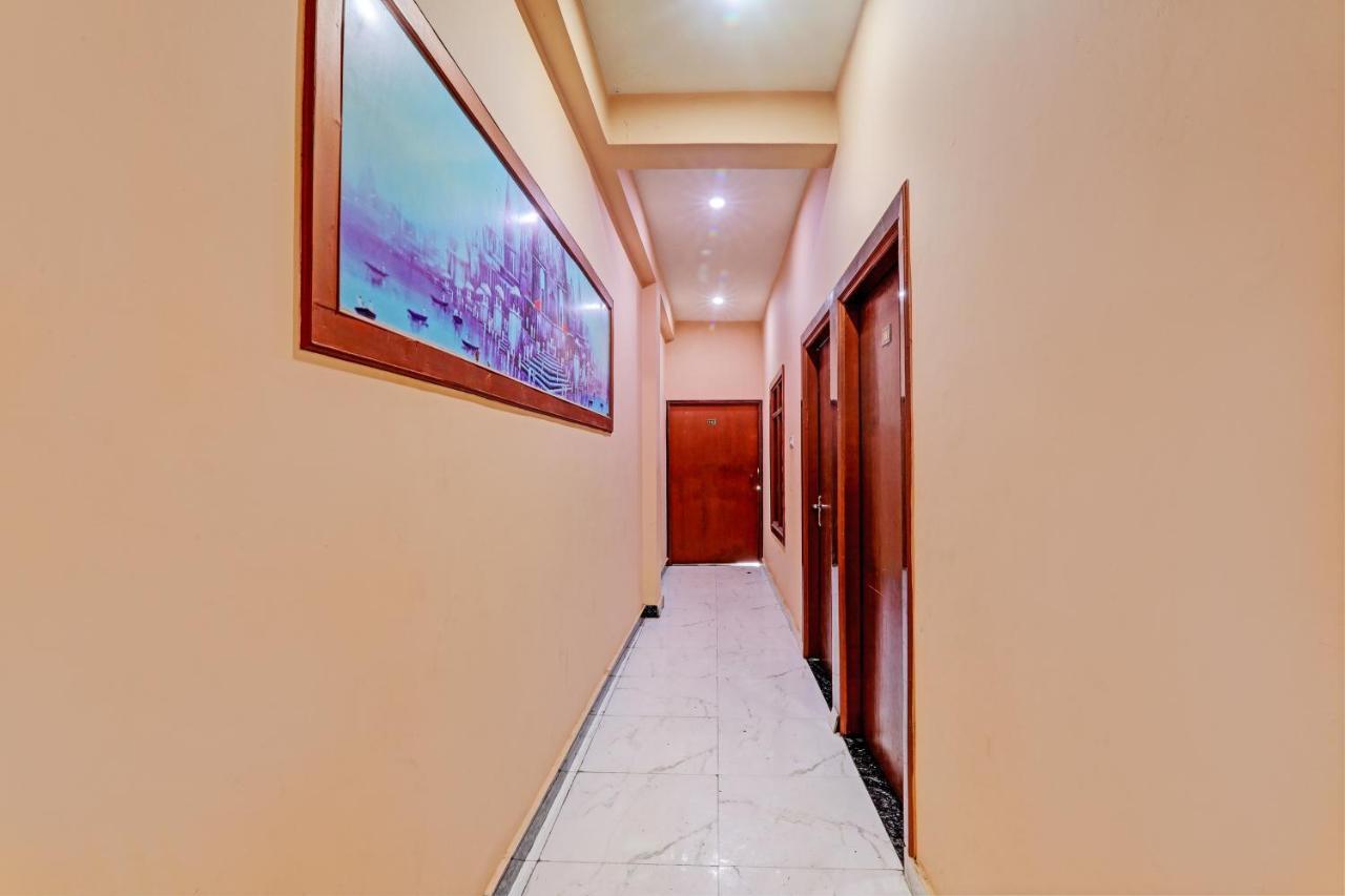 Hotel O Home Singhs Delight Varanasi Exteriör bild