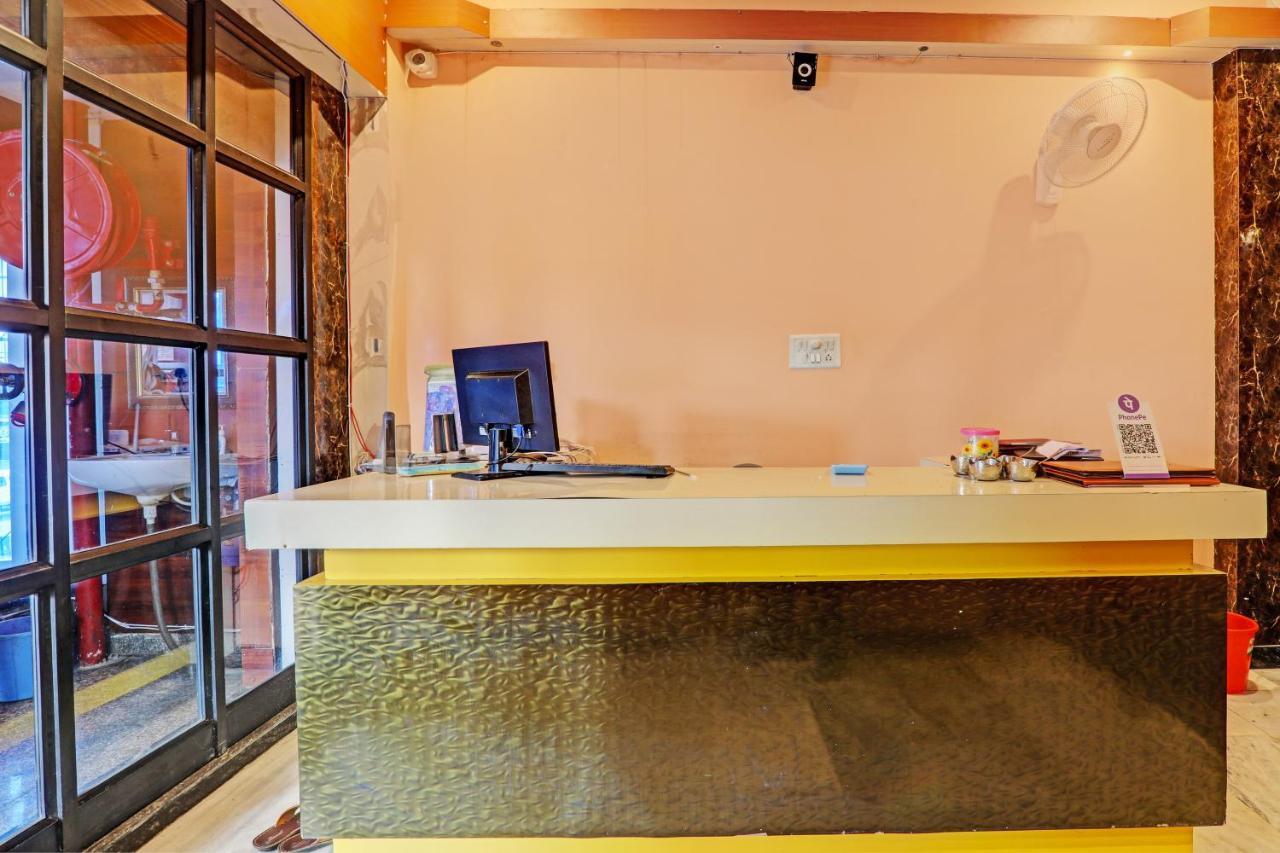 Hotel O Home Singhs Delight Varanasi Exteriör bild