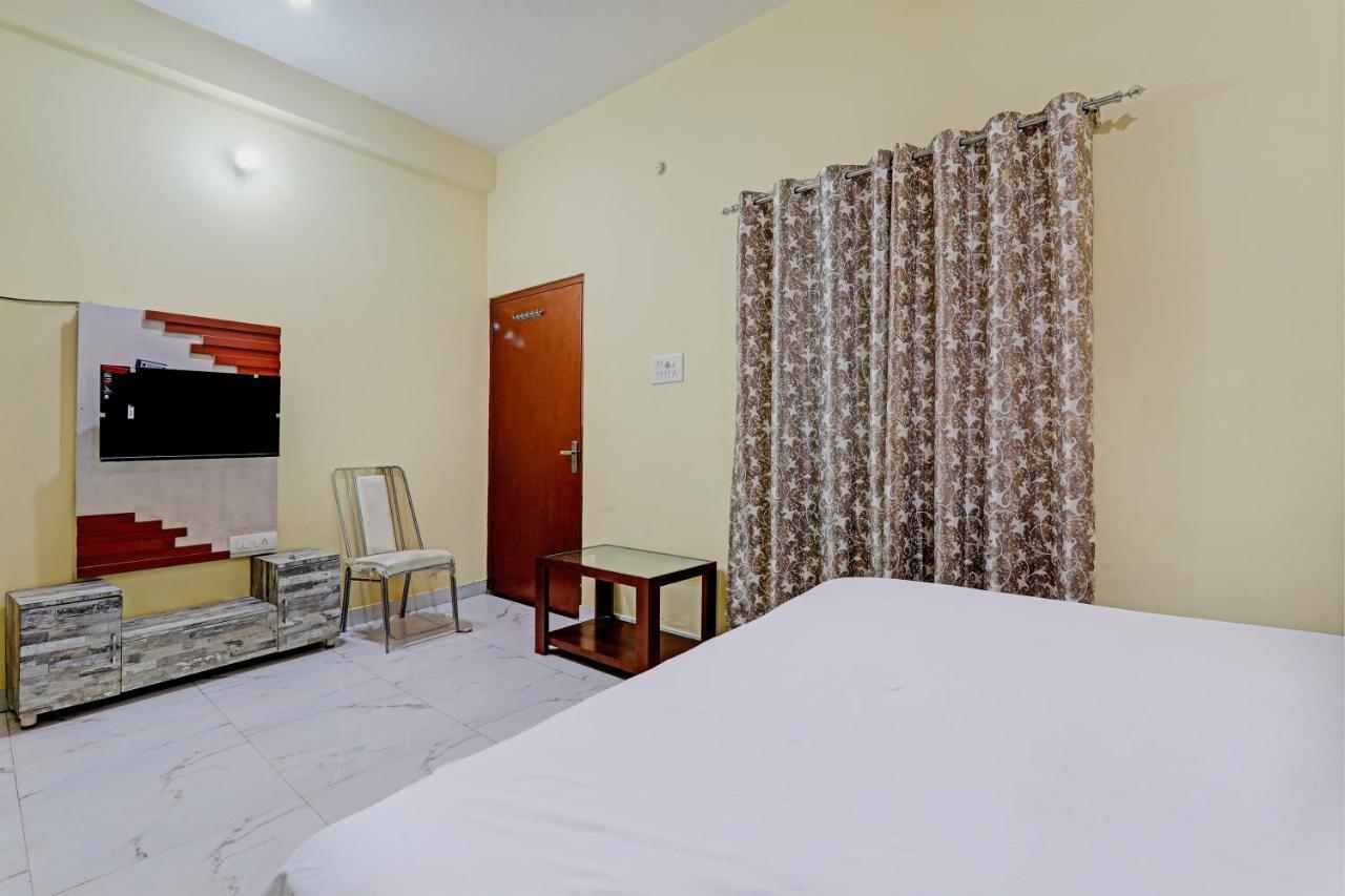 Hotel O Home Singhs Delight Varanasi Exteriör bild