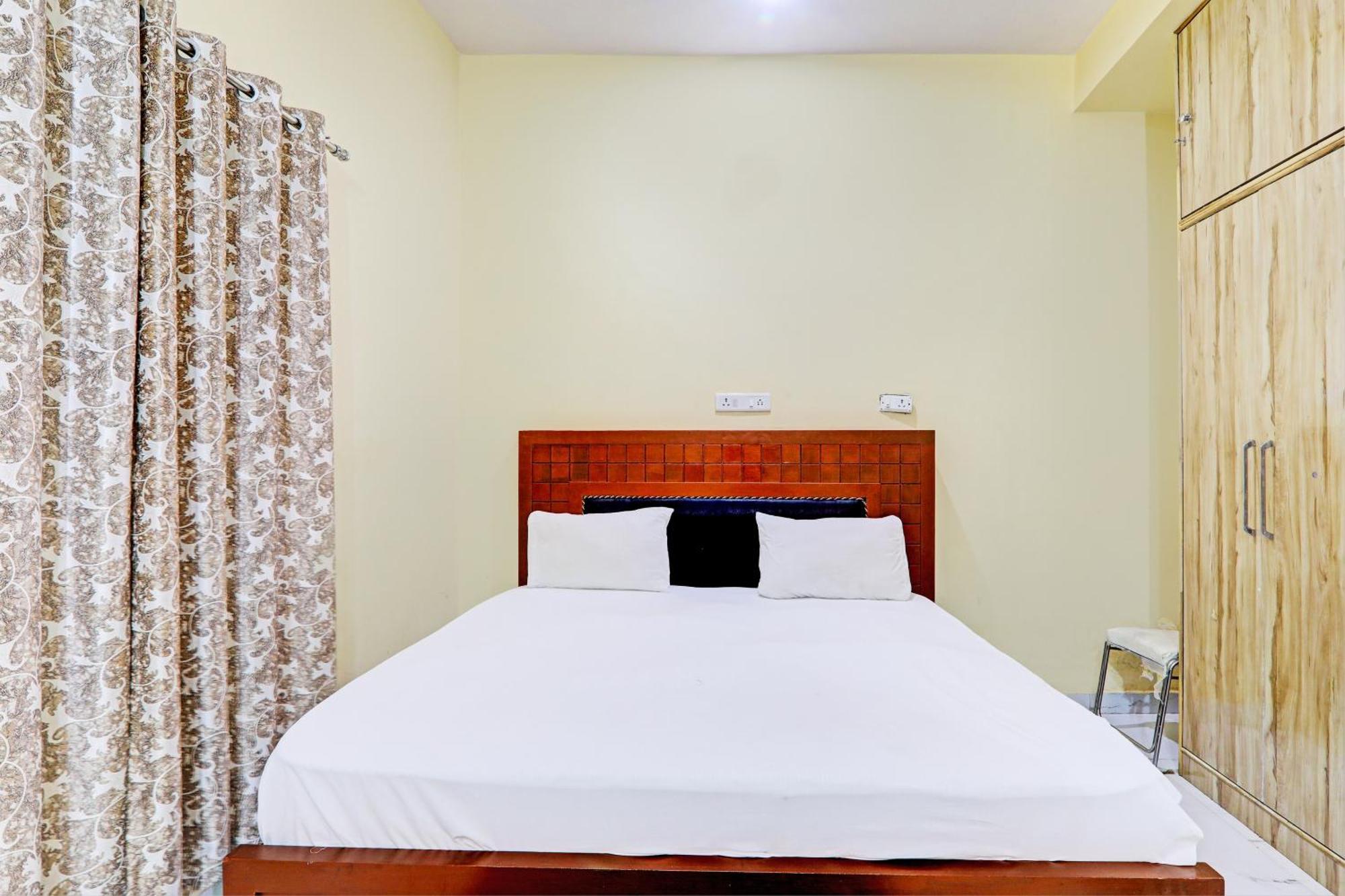 Hotel O Home Singhs Delight Varanasi Exteriör bild