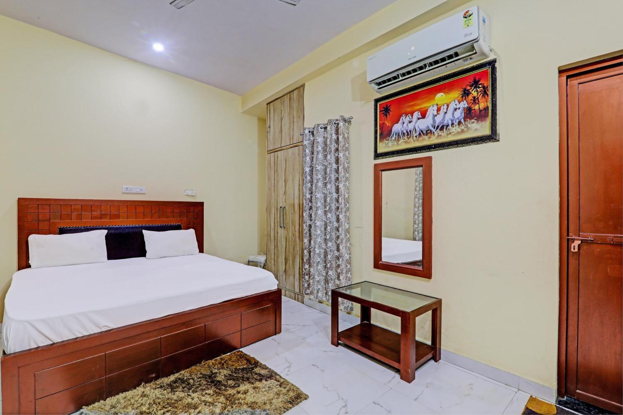 Hotel O Home Singhs Delight Varanasi Exteriör bild