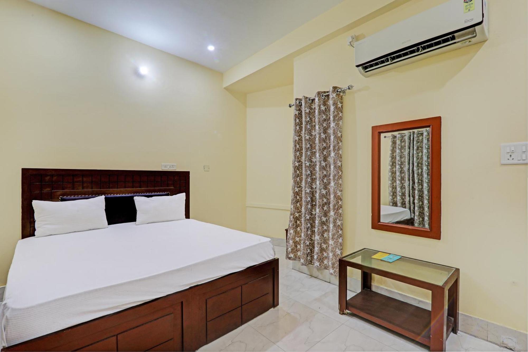 Hotel O Home Singhs Delight Varanasi Exteriör bild