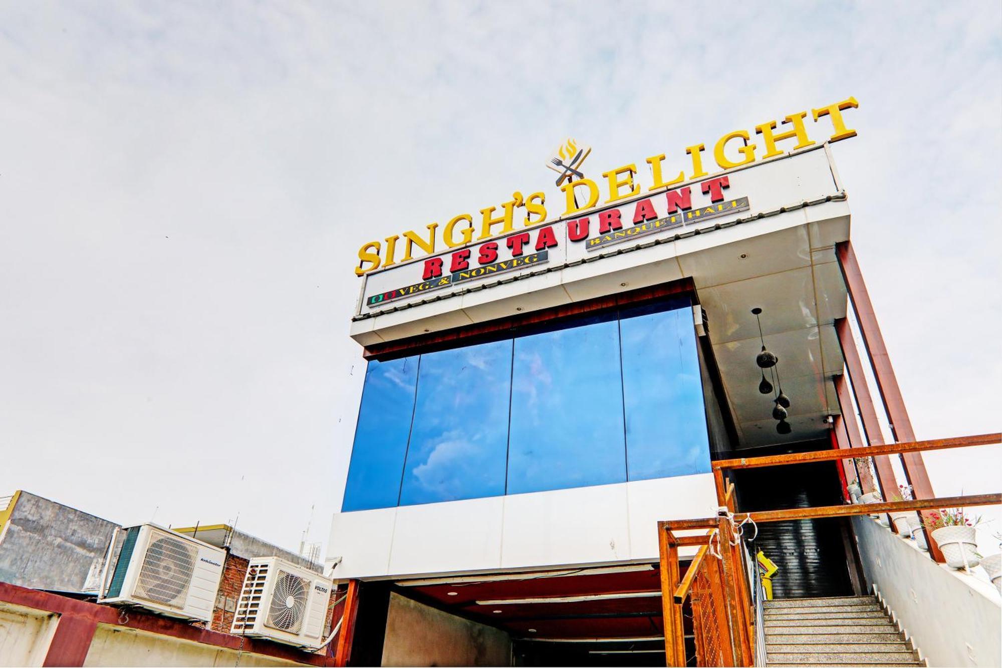Hotel O Home Singhs Delight Varanasi Exteriör bild
